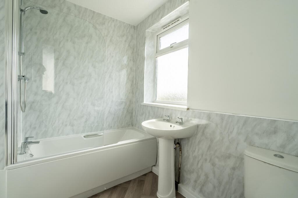 Bath in void property